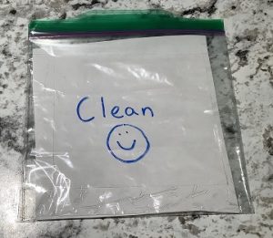 clean ziploc bag for masks