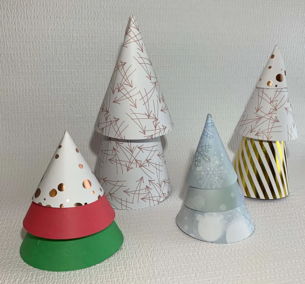 simple paper Christmas tree