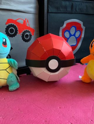 Paper Pokeball – DIY