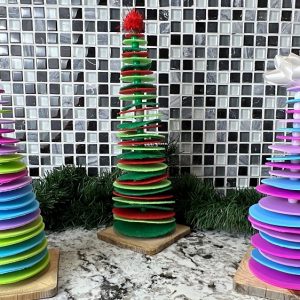 Rainbow Xmas Tree Circle Cut File – SVG