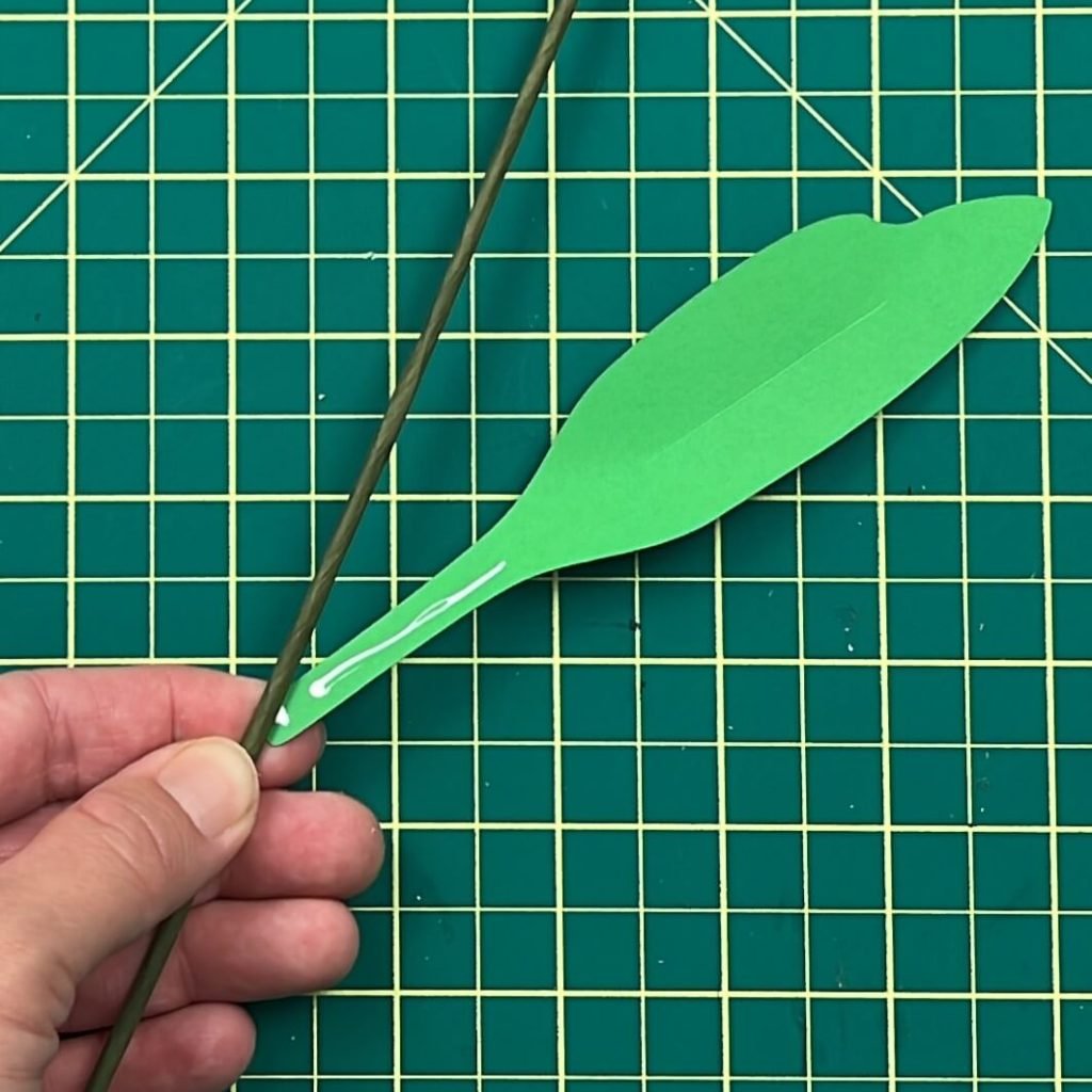 paper flower leaf assembly