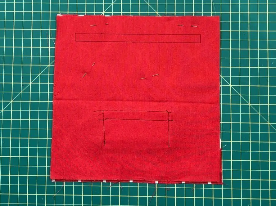 Flat Fanny Pack zipper assembly