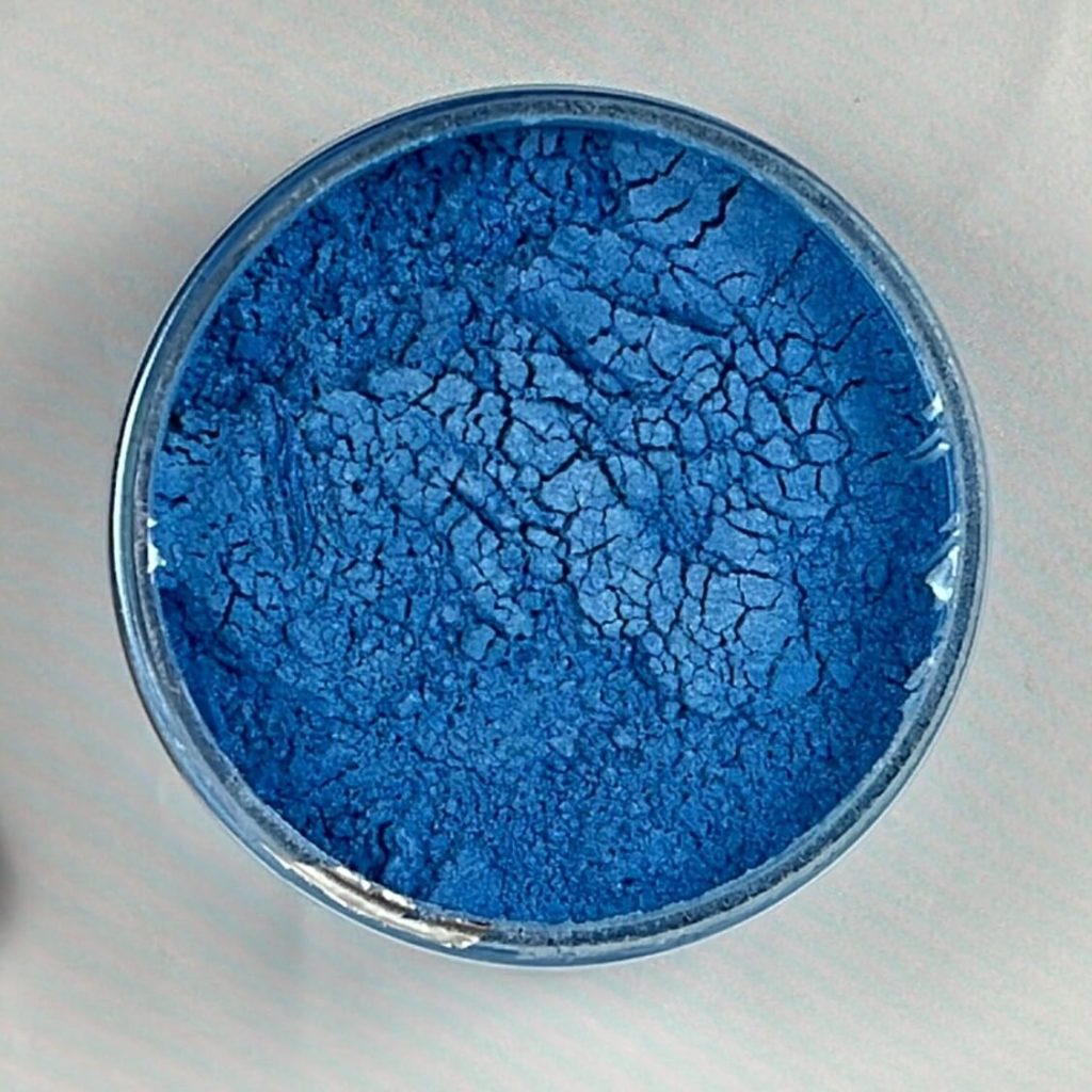 Blue mica powder