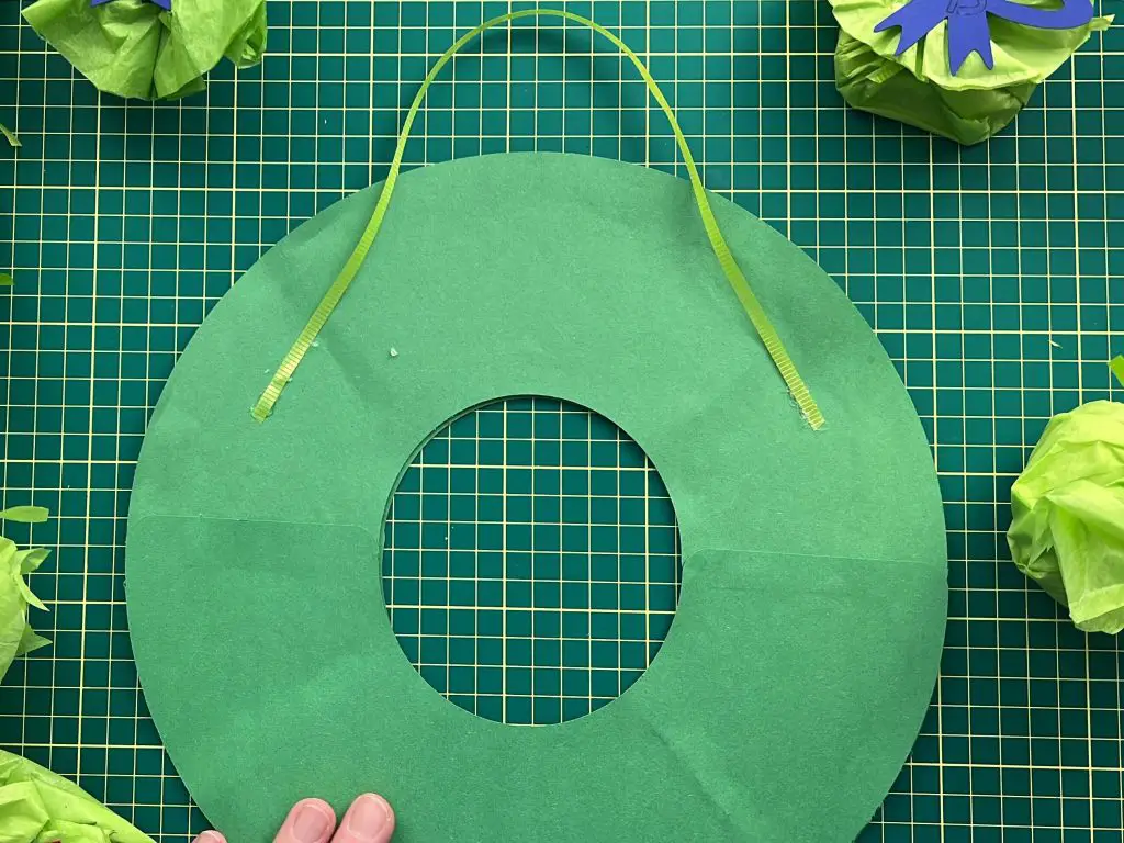 Holiday Wreath Countdown Calendar assembly