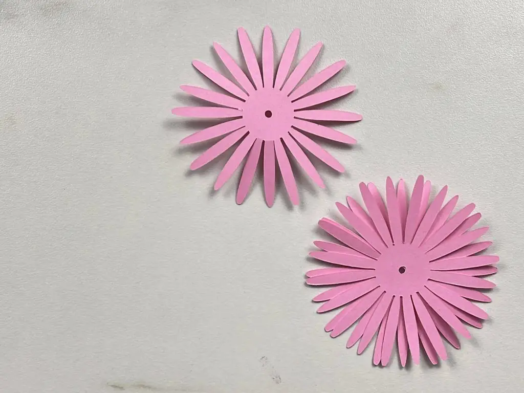 Assembling flower