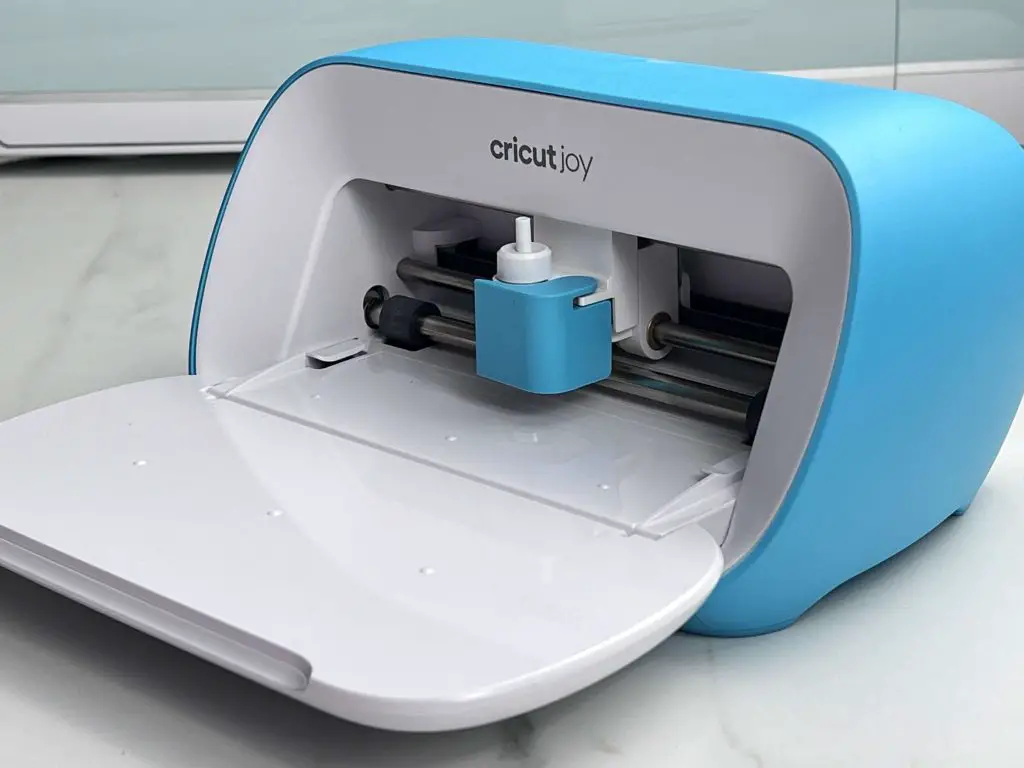 Unboxing a Cricut Joy