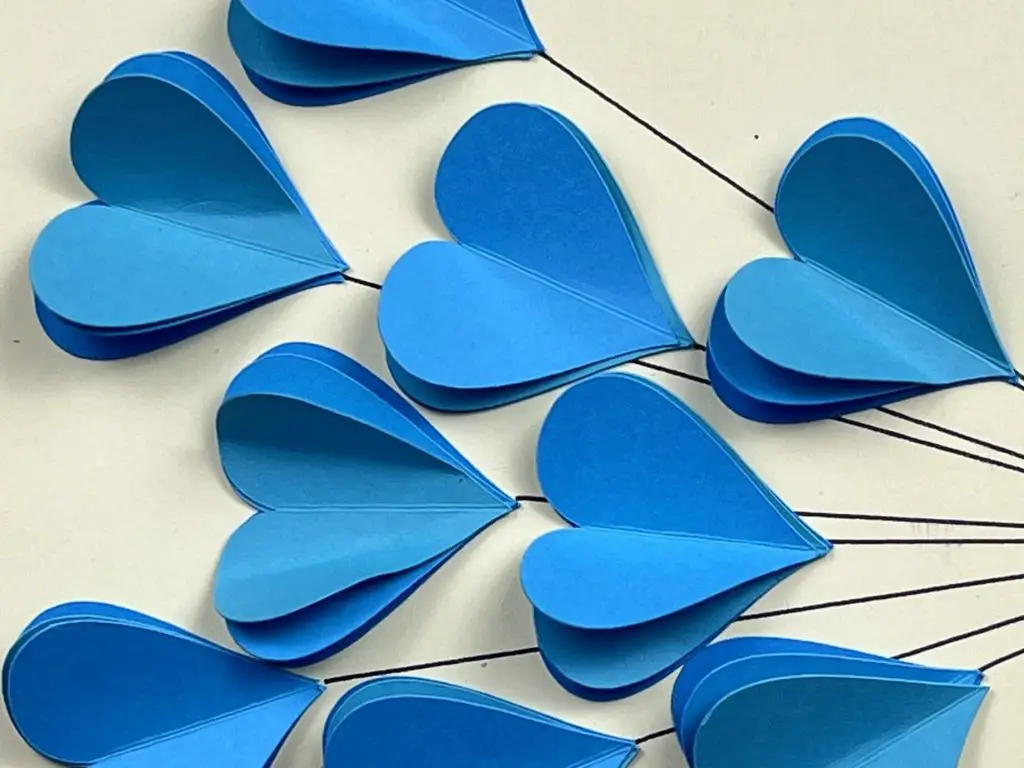 ruffling heart balloons