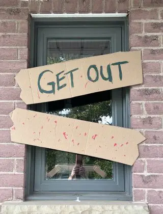How to make window barricades – Halloween Decor