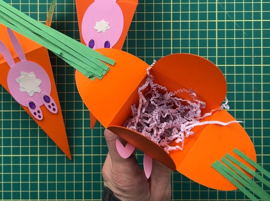 How To Make Paper Carrots