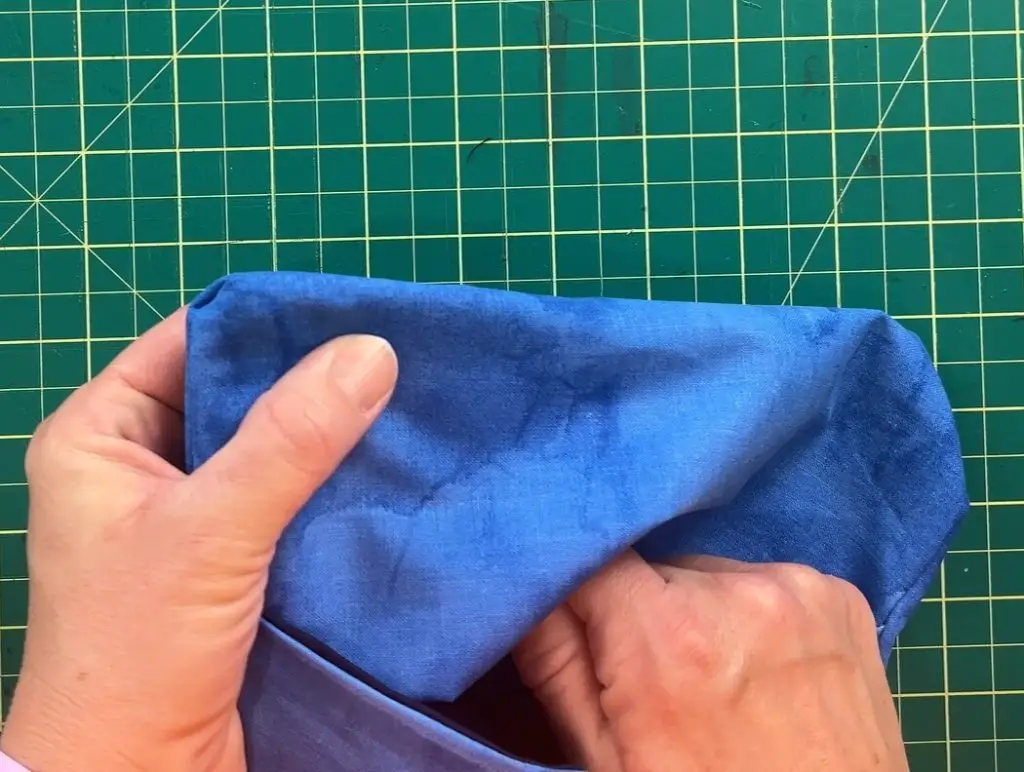 full-size tissue pouch flip