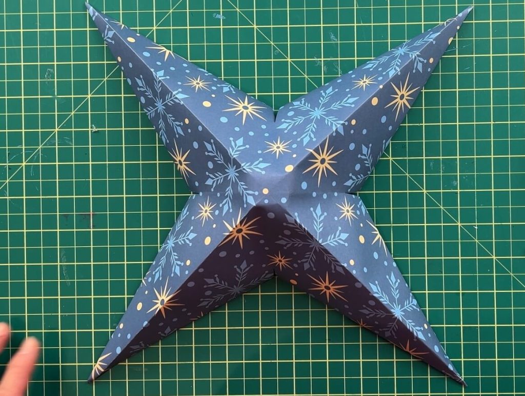 How to Make a 3D Paper Star
