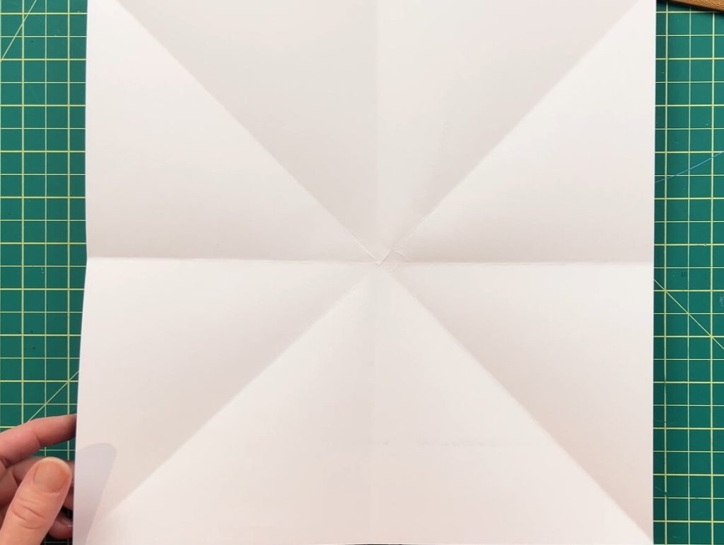 folding a paper star