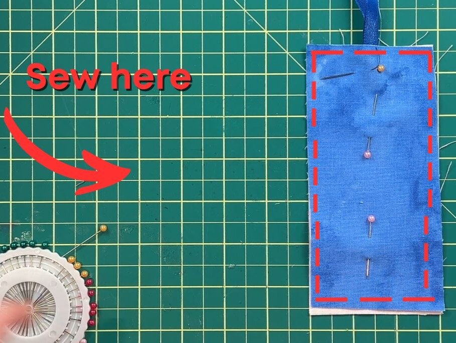 How to make fabric bookmarks