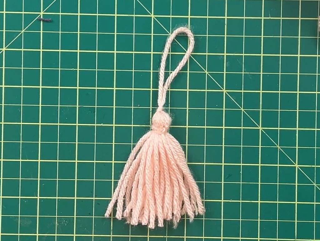 how to make tassels