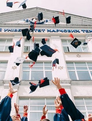grad cap pic