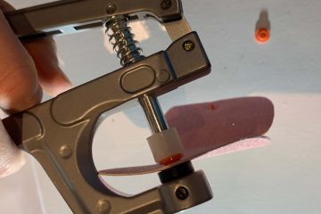 punch installing snaps